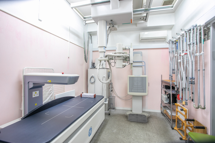 単純X線検査(レントゲン検査)、骨密度測定装置(DEXA法)