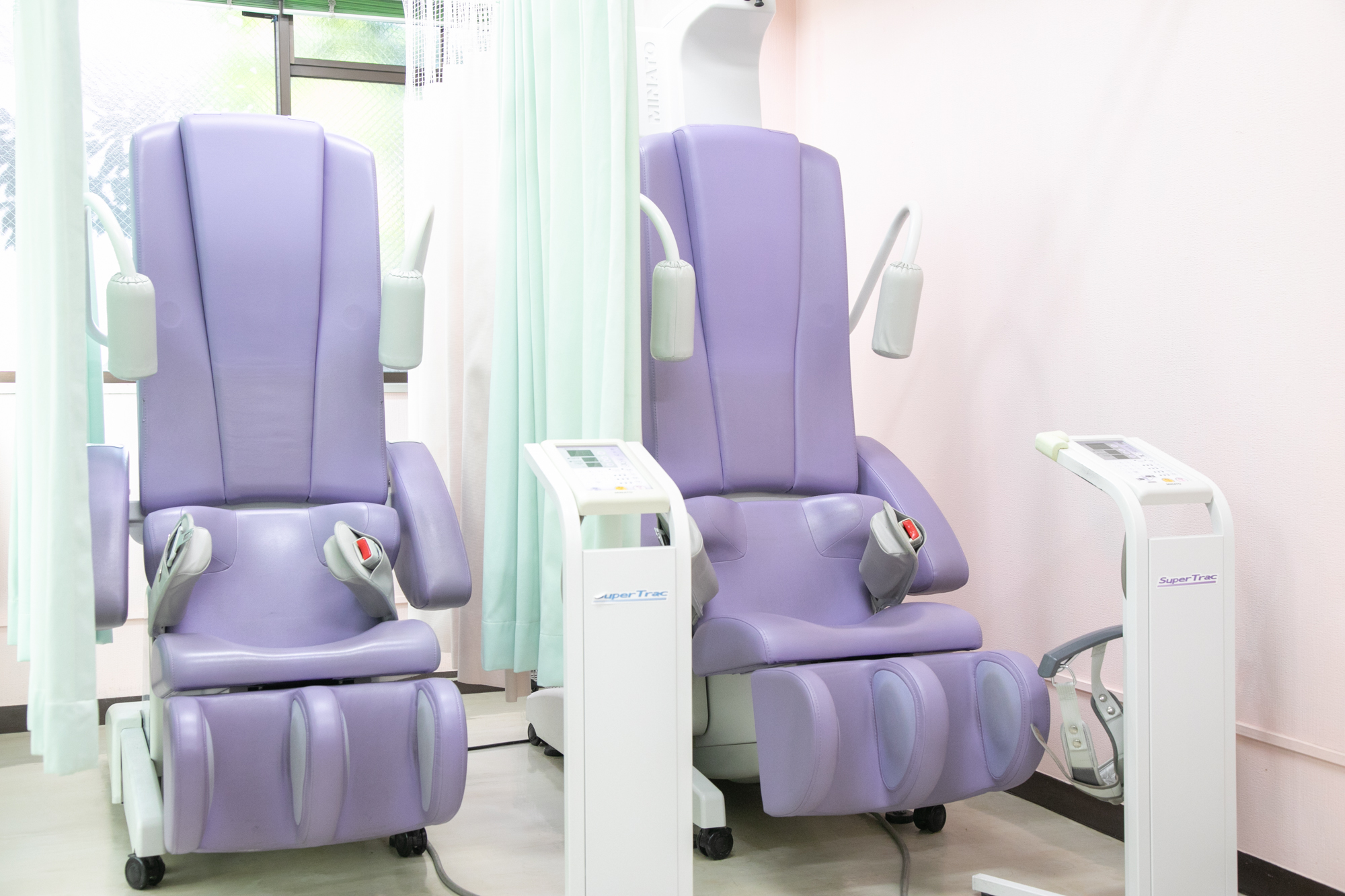 能動型自動間欠牽引装置（スーパートラック）